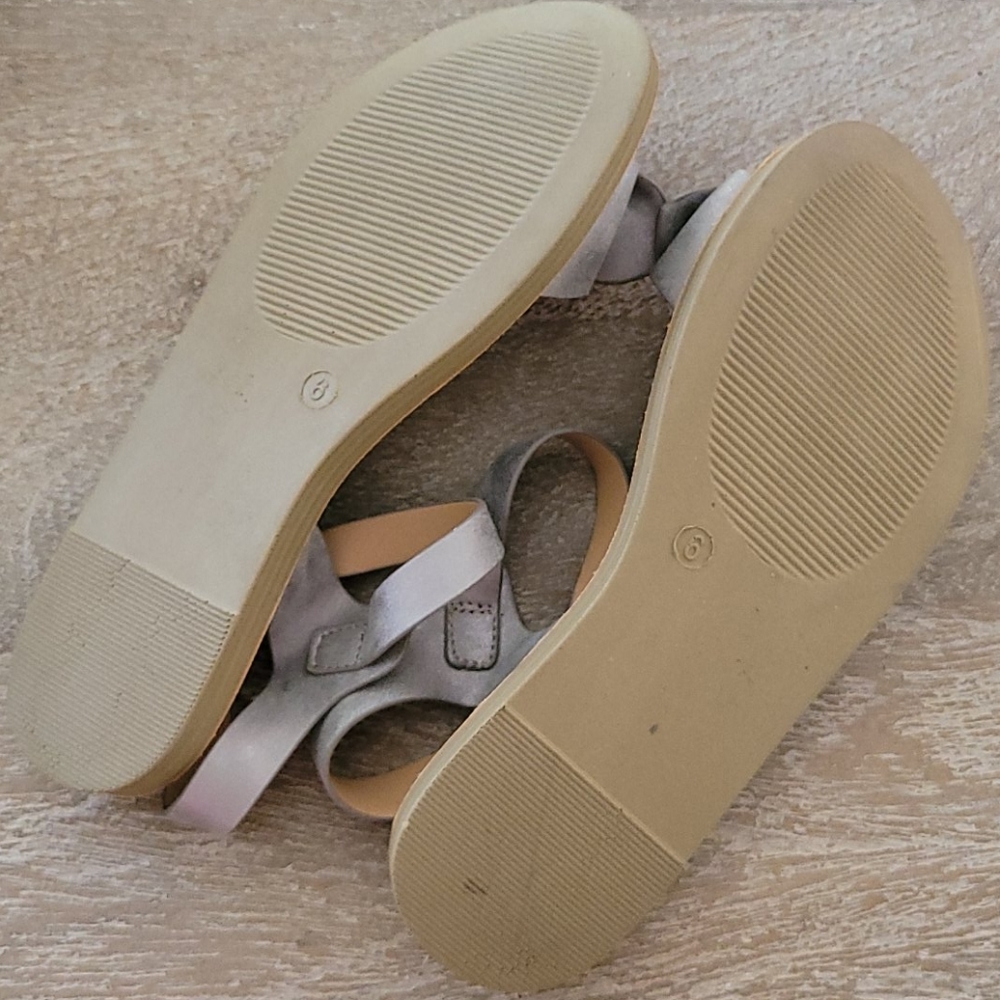Sandals - Picture 2 of 7